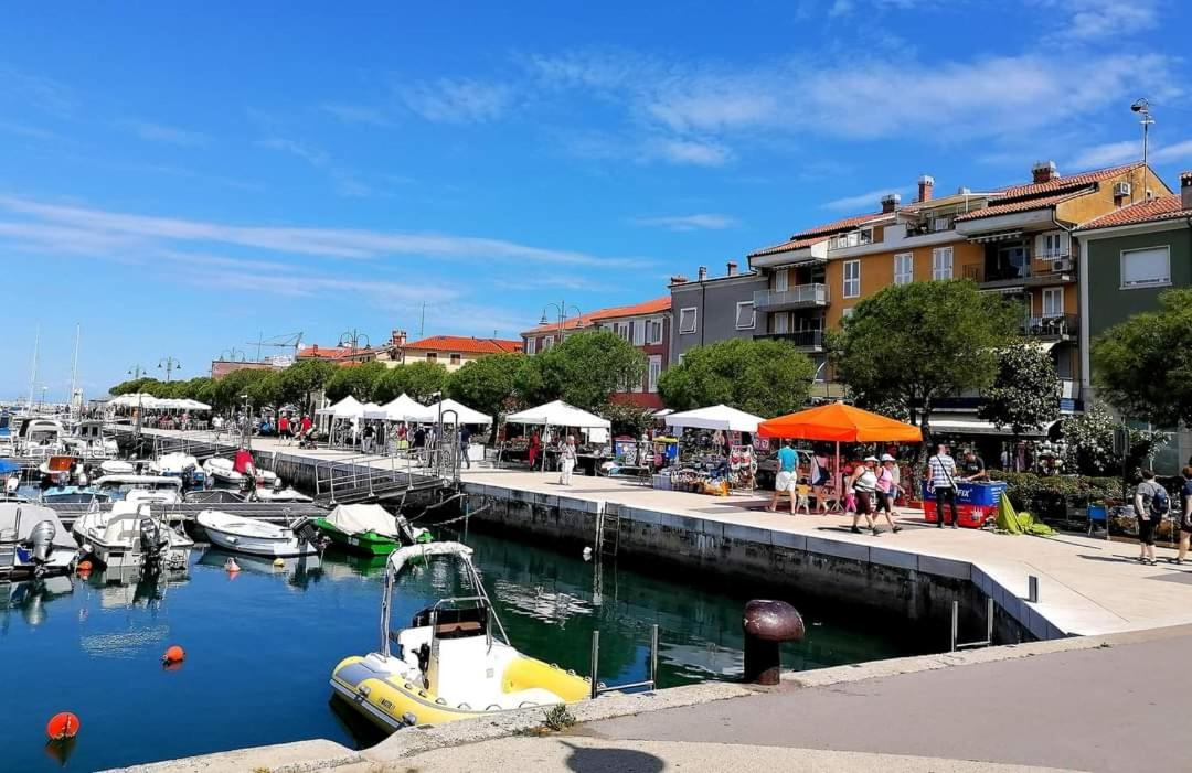 Apartmaji Soncek Izola Eksteriør billede