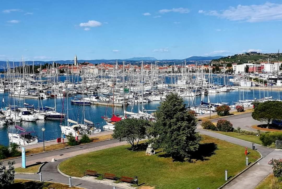 Apartmaji Soncek Izola Eksteriør billede