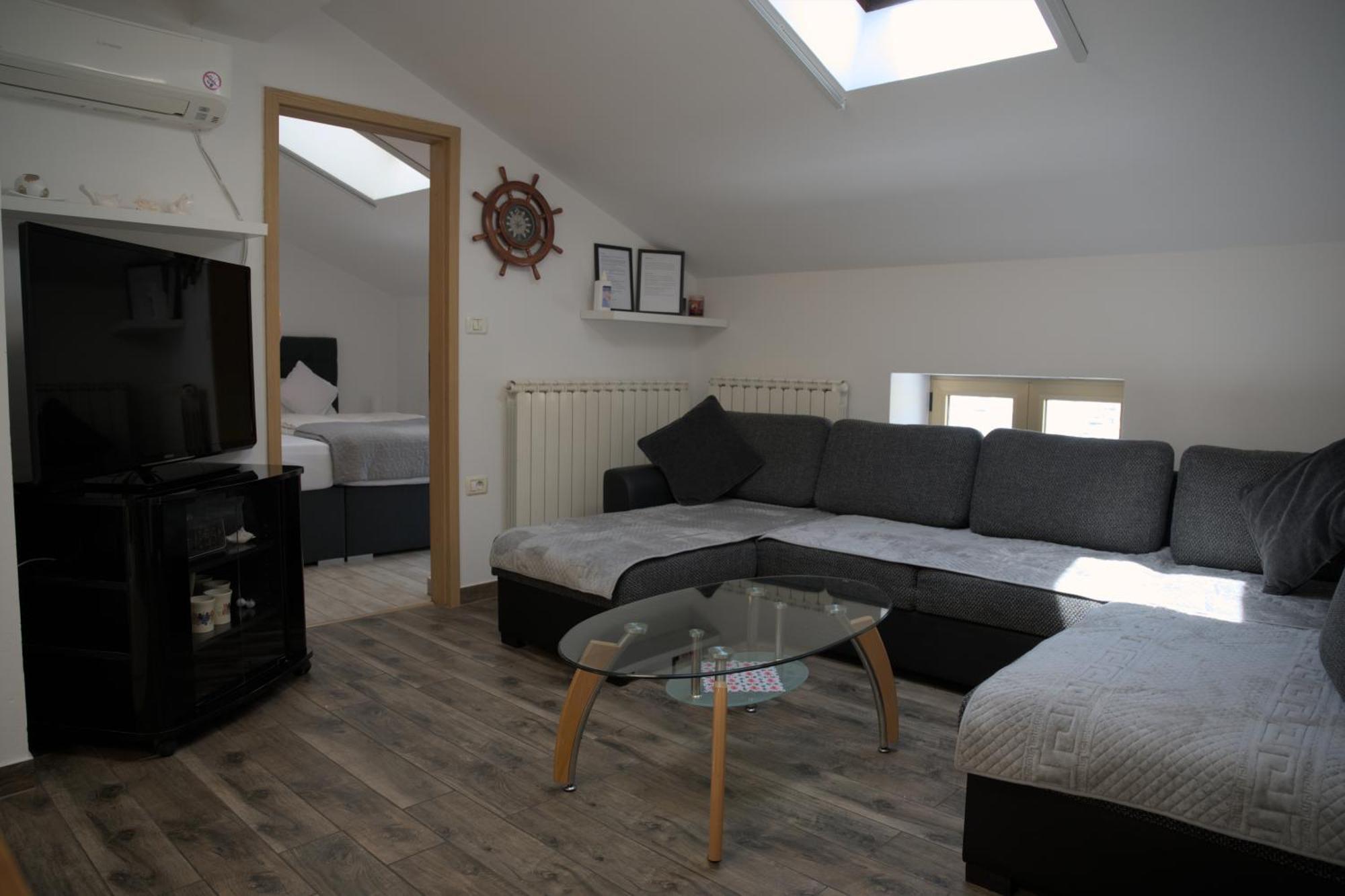 Apartmaji Soncek Izola Eksteriør billede