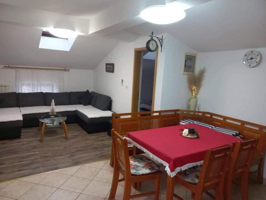 Apartmaji Soncek Izola Eksteriør billede