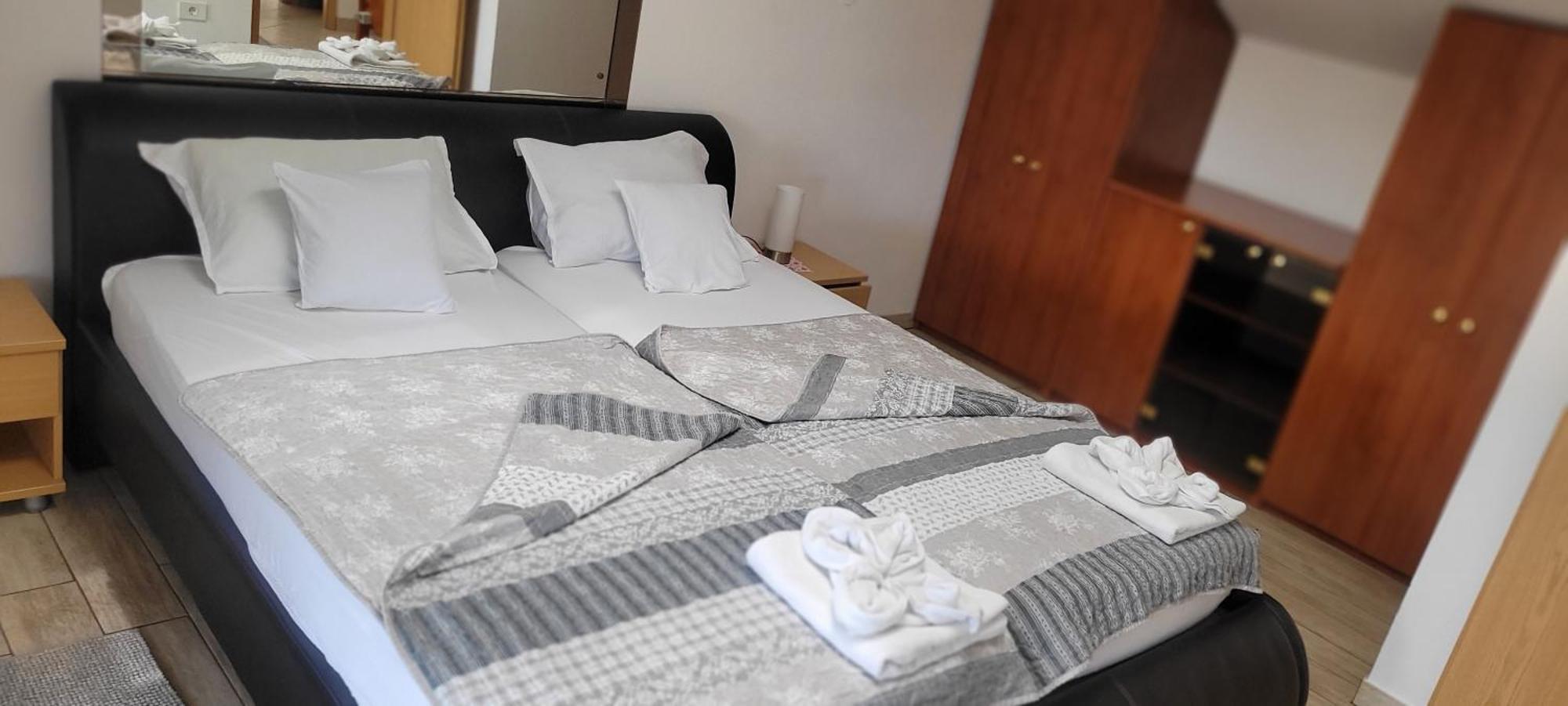 Apartmaji Soncek Izola Eksteriør billede